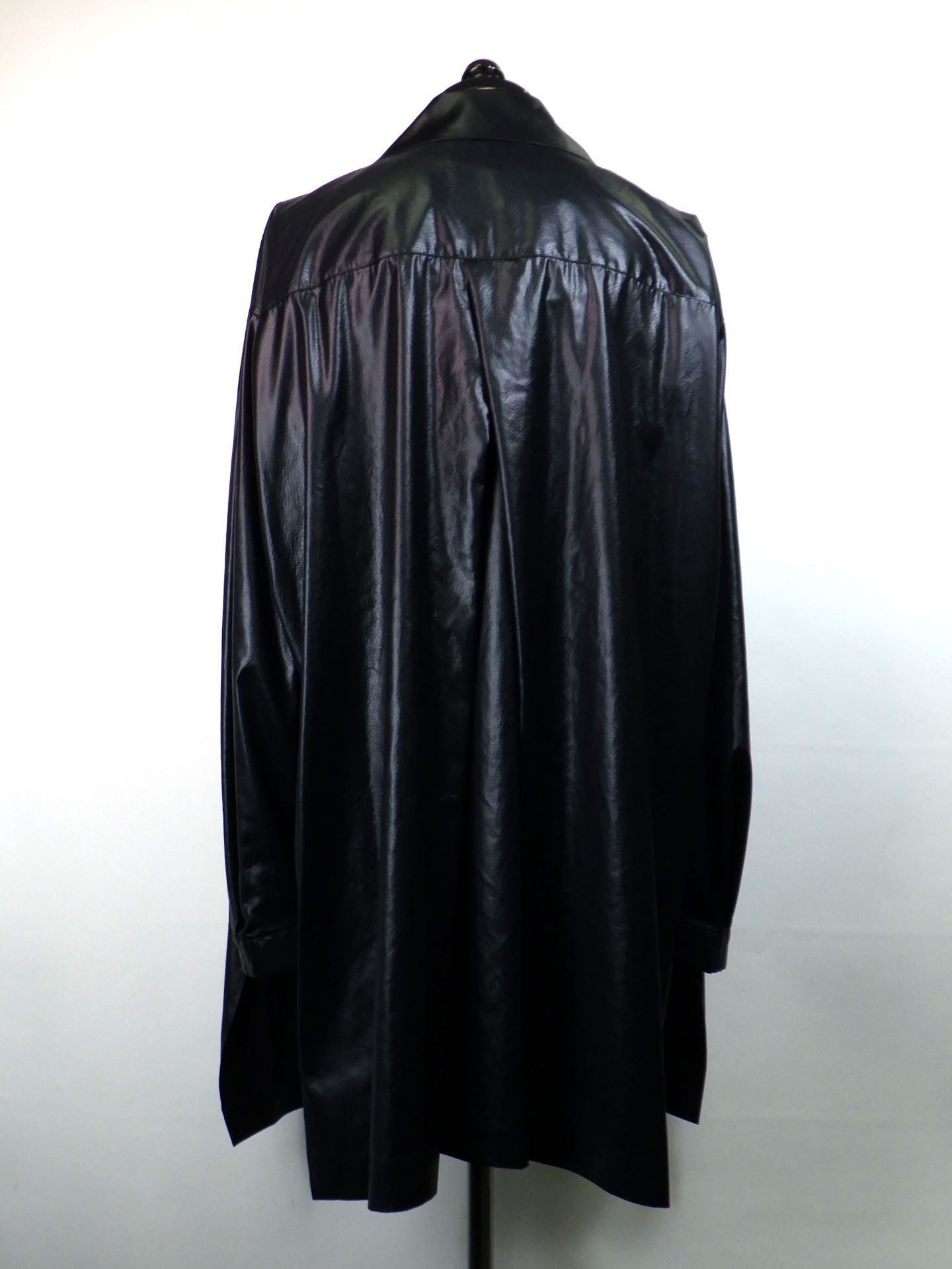 Licht Bestreben　FAKE-FAKE LEATHER Ⅱ ステンカラーライトコート　LB25AW-SHCO01-FFL