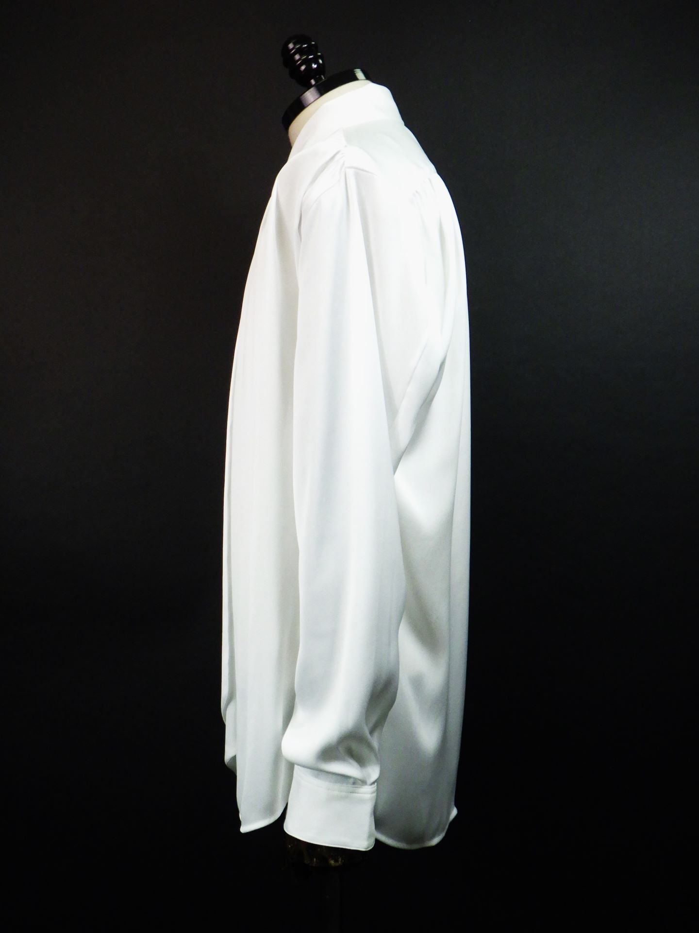 GALAABEND　ビンテージサテンギャザーリボンシャツ　2502H1037-WH