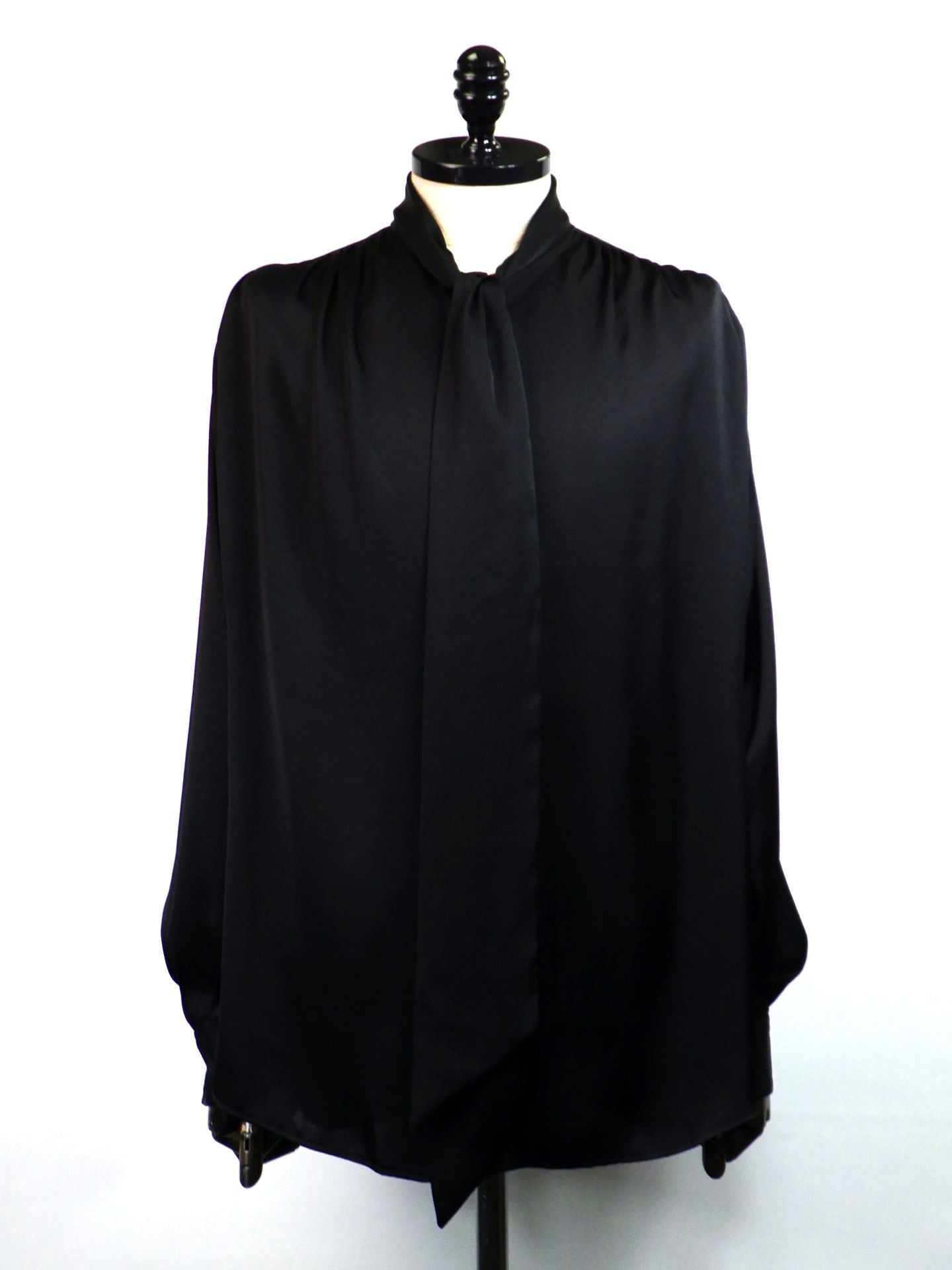 GALAABEND　ビンテージサテンギャザーリボンシャツ　2502H1037-BK