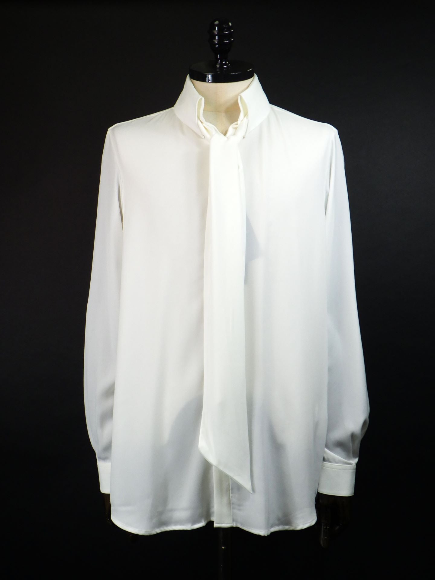 SOS TE NUTO　ストレッチファイユストール付シャツ　2526Z04