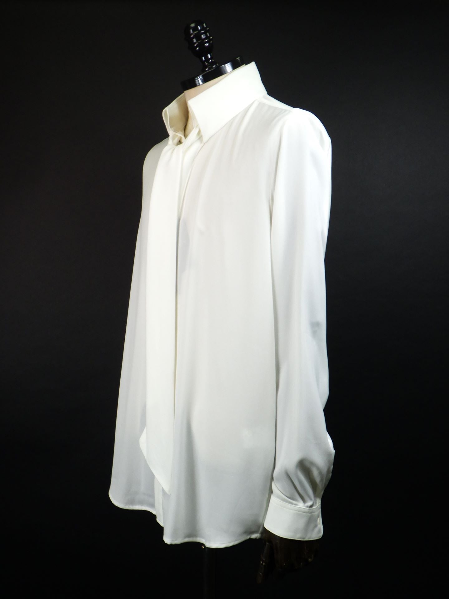 SOS TE NUTO　ストレッチファイユストール付シャツ　2526Z04