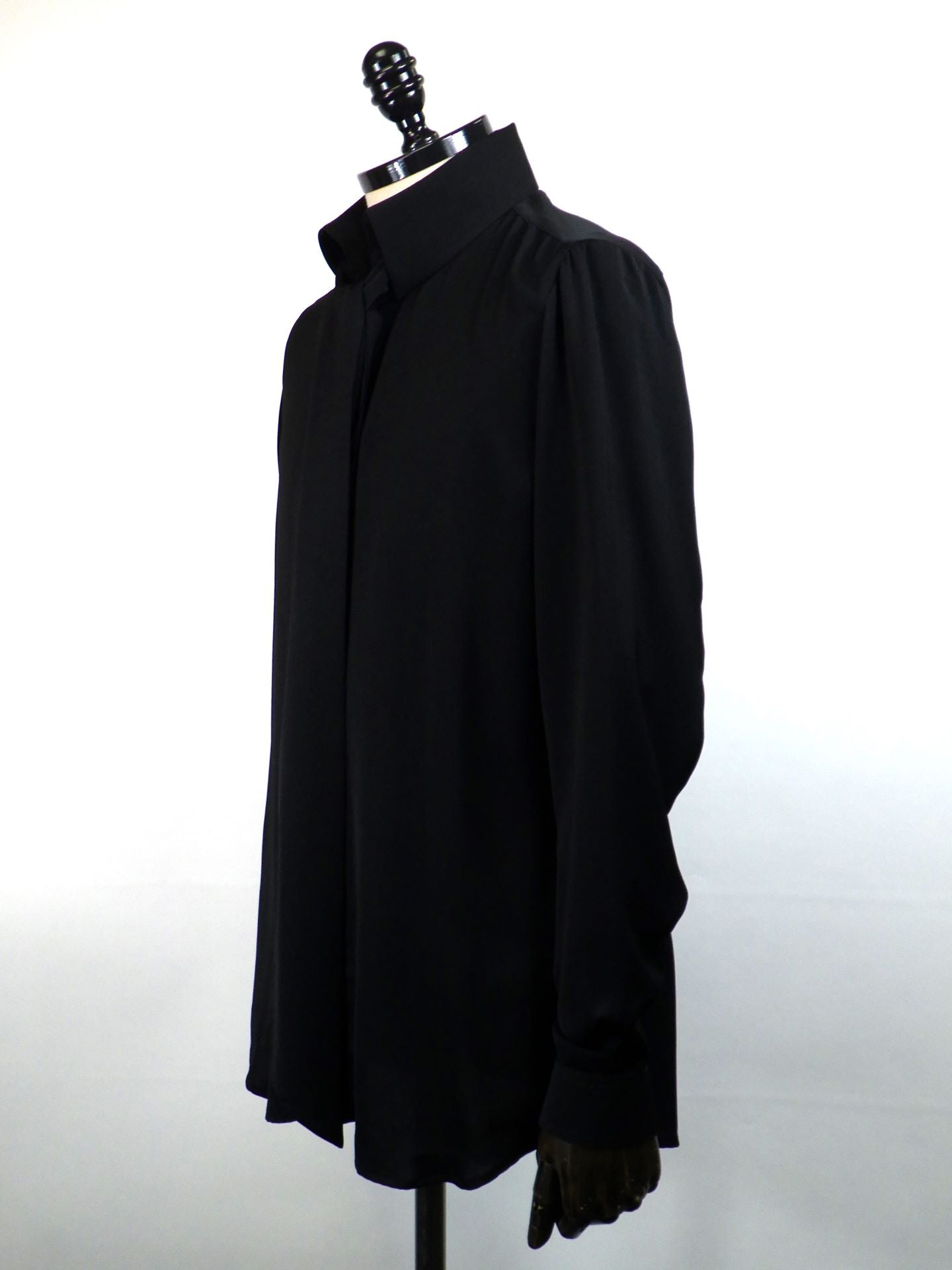 SOS TE NUTO　ストレッチファイユストール付シャツ　2526Z05