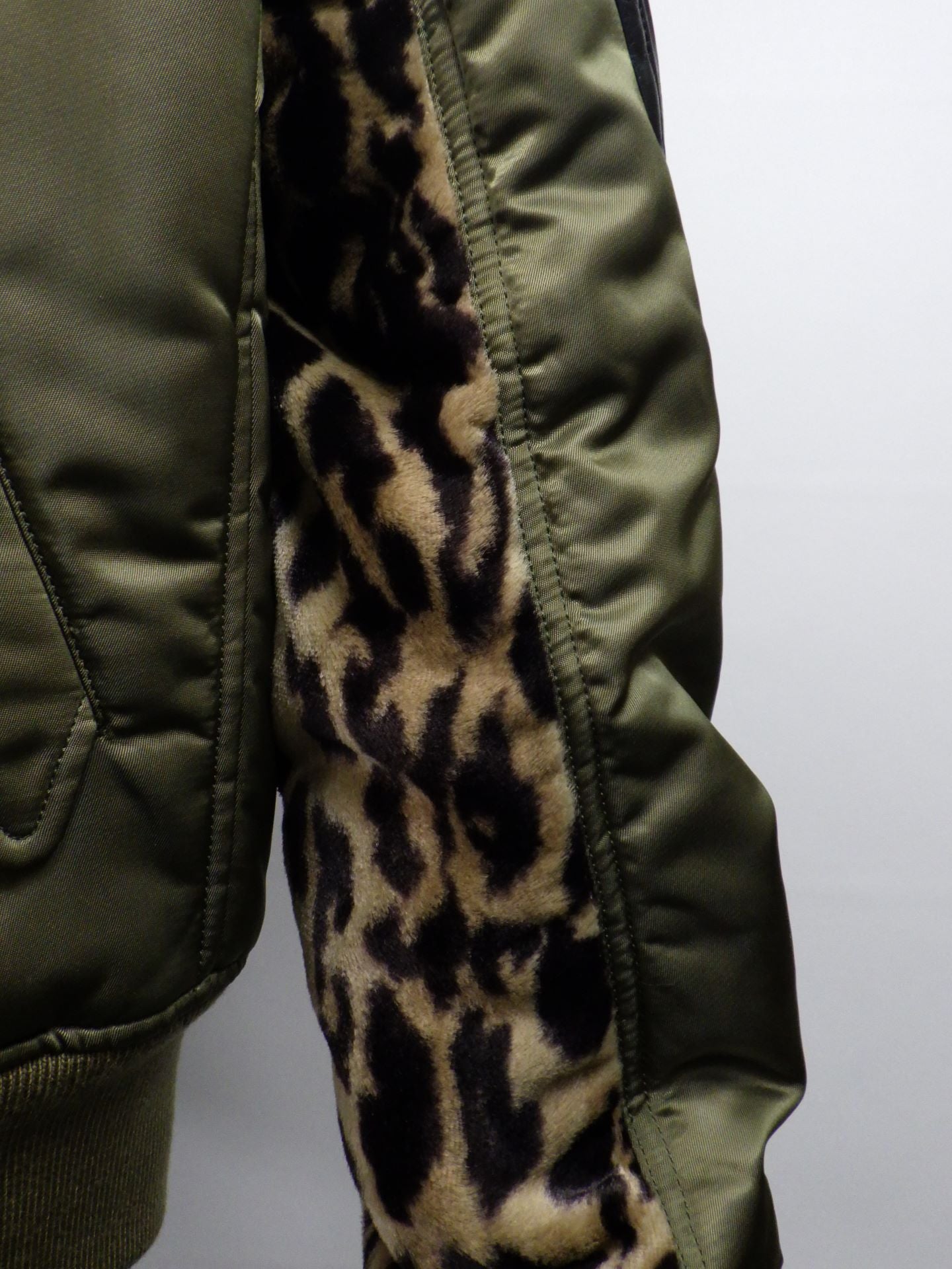 ACANTHUS　LIMONTA NYLON MA-1　JK2202LEO-OLV･LP