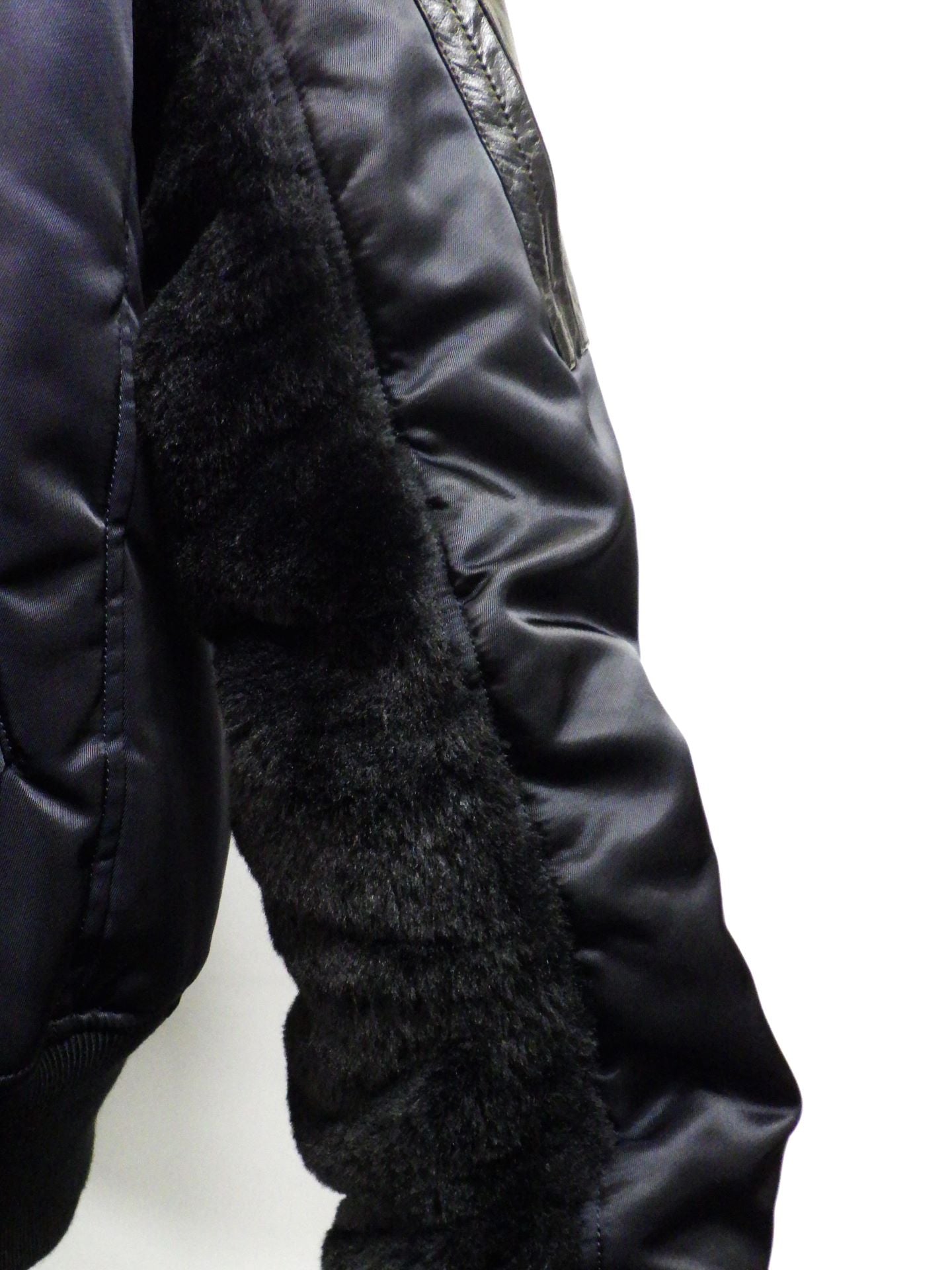 ACANTHUS　LIMONTA NYLON MA-1　JK2202LEO-BK･BKBOA