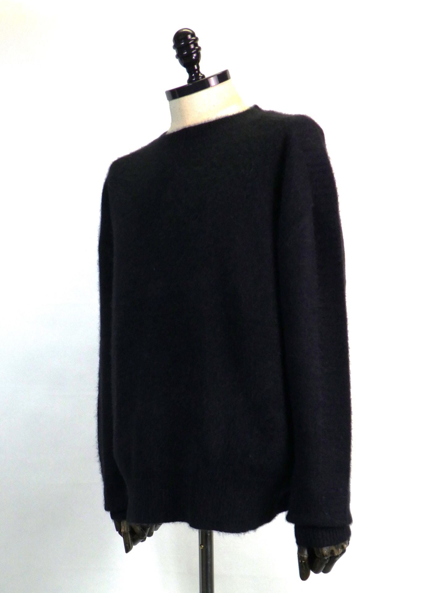 DELUXE　キティエンパイアセーター　25AD3216-BK