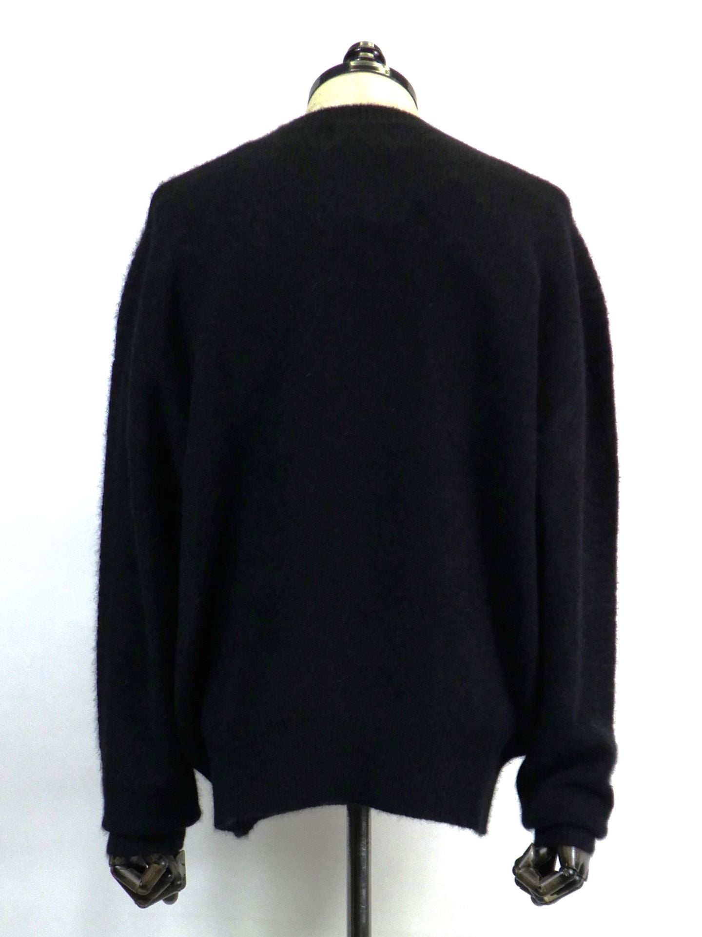 DELUXE　キティエンパイアセーター　25AD3216-BK