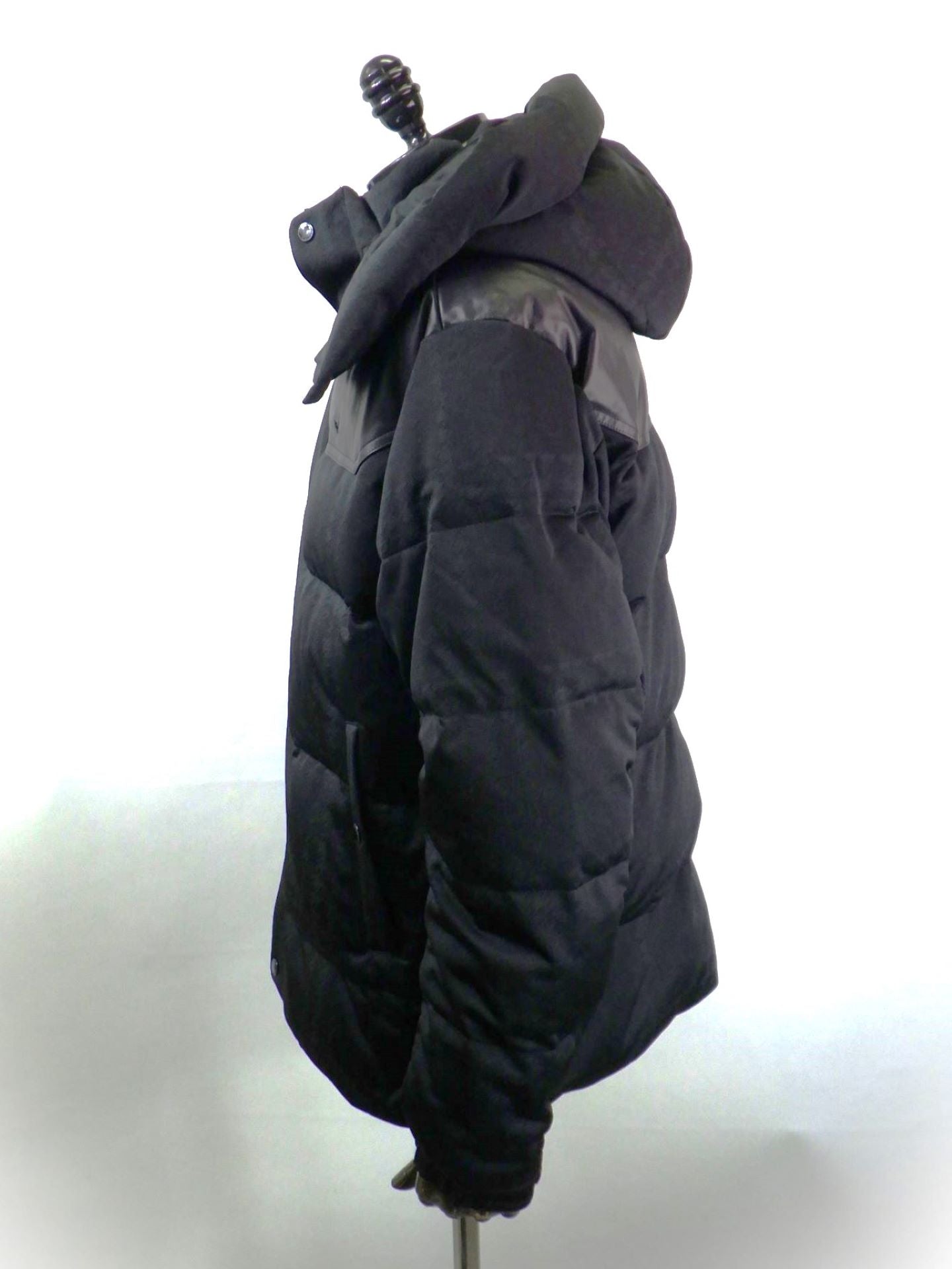 1PIU1UGUALE3 RELAX　ウィンドウペンジャガードダウンジャケットブルゾン　USO-25099