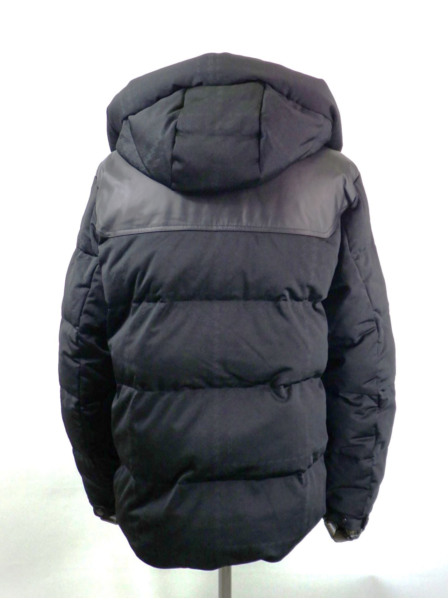 1PIU1UGUALE3 RELAX　ウィンドウペンジャガードダウンジャケットブルゾン　USO-25099