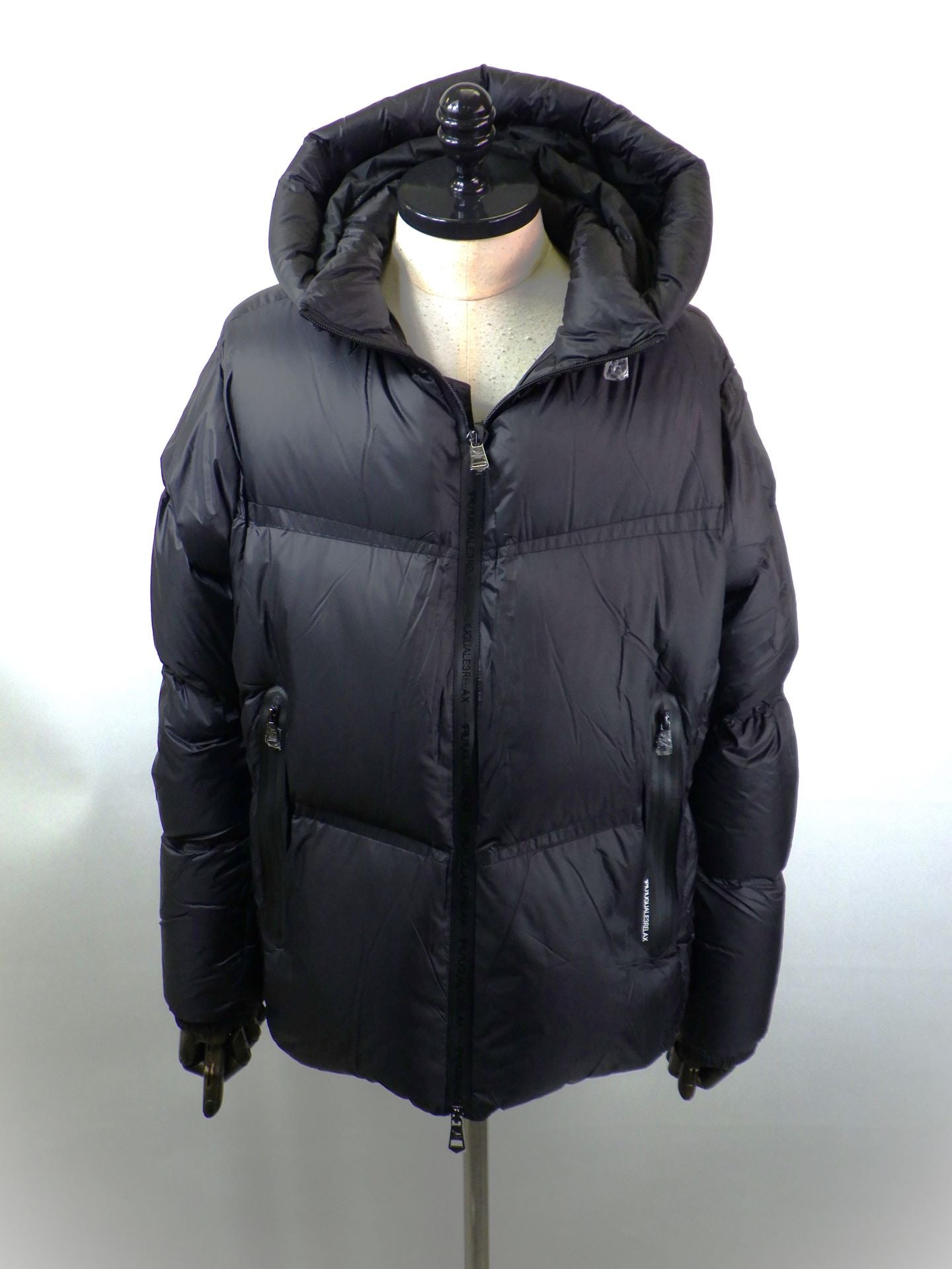 1PIU1UGUALE3 RELAX　スーパーライトテックダウンジャケットブルゾン　USO-25151