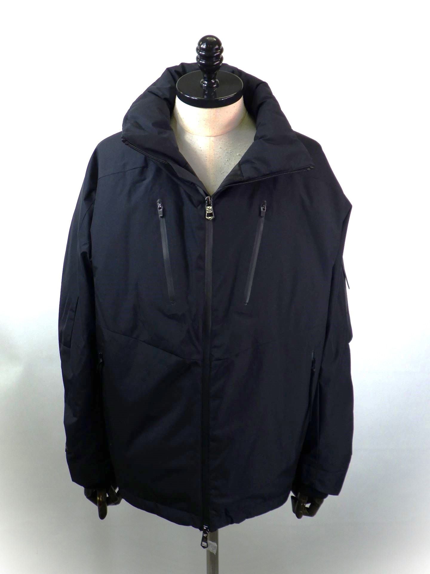 1PIU1UGUALE3 RELAX　スタンドネックダウンジャケットブルゾン WINDSTOPPER プロダクト by GORE-TEX LABS　USO-25132-BK