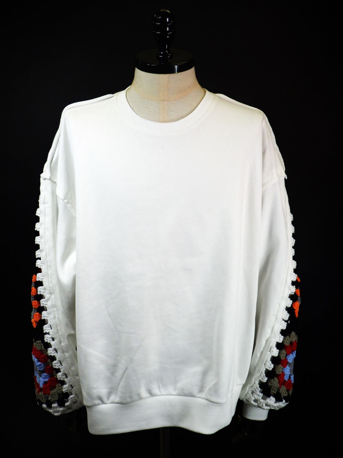 DISCOVERED　クロシェットスリーブスウェット　DC-AW25-CU-23-WHT