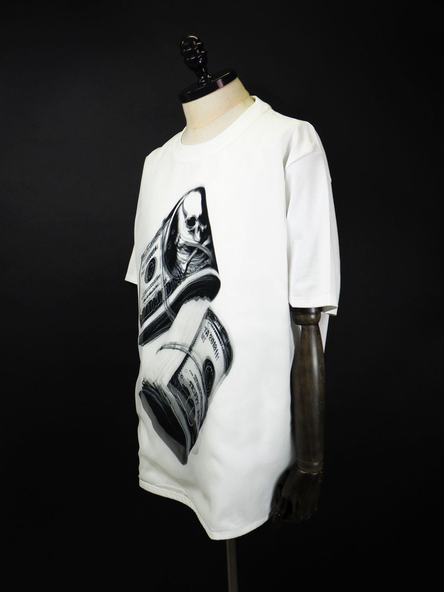 TRIPPY ART　TRIPPY ART×mastermind JAPANコラボレーションモチーフTEE'＄1,000'　TRMM-002-WH