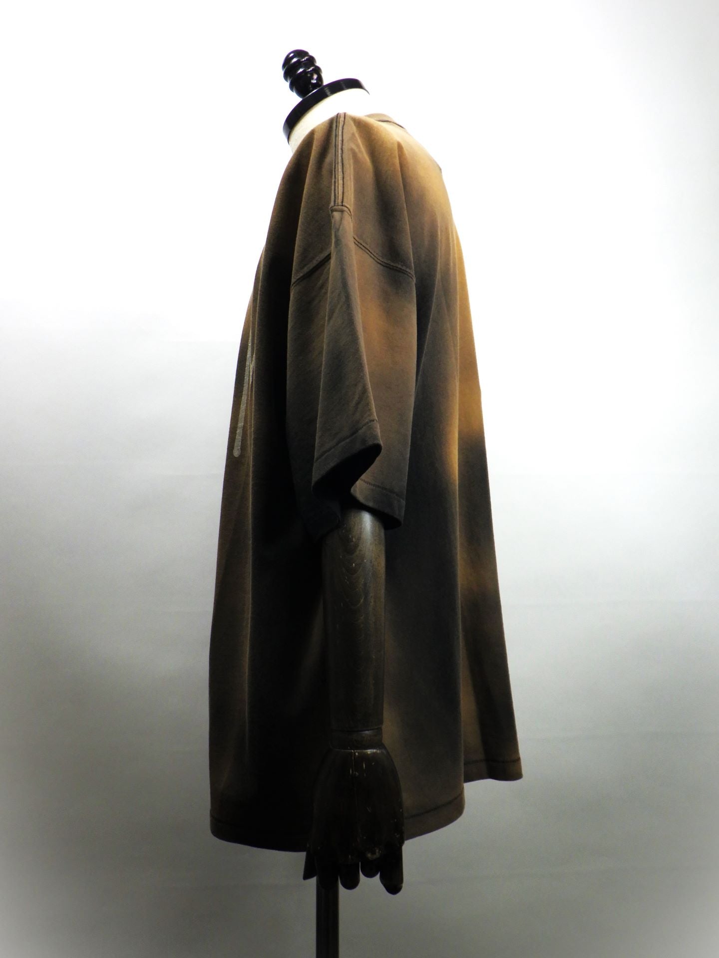 SEVESKIG　Bathroom Graphic S/SL Tee　CT-SV-NRS-1003