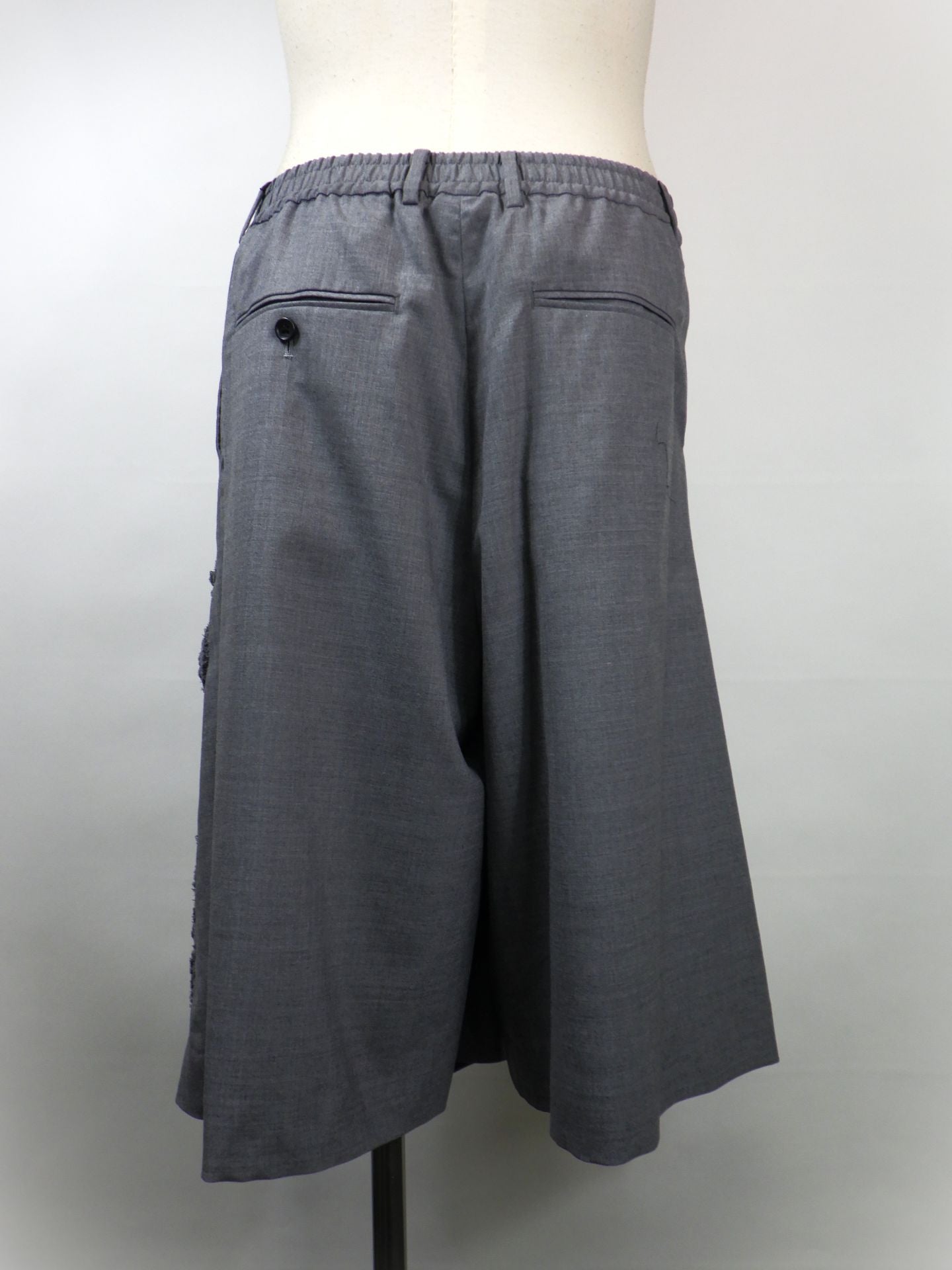 TAAKK　ショートラップパンツ　TA26SS-PT060-GRY