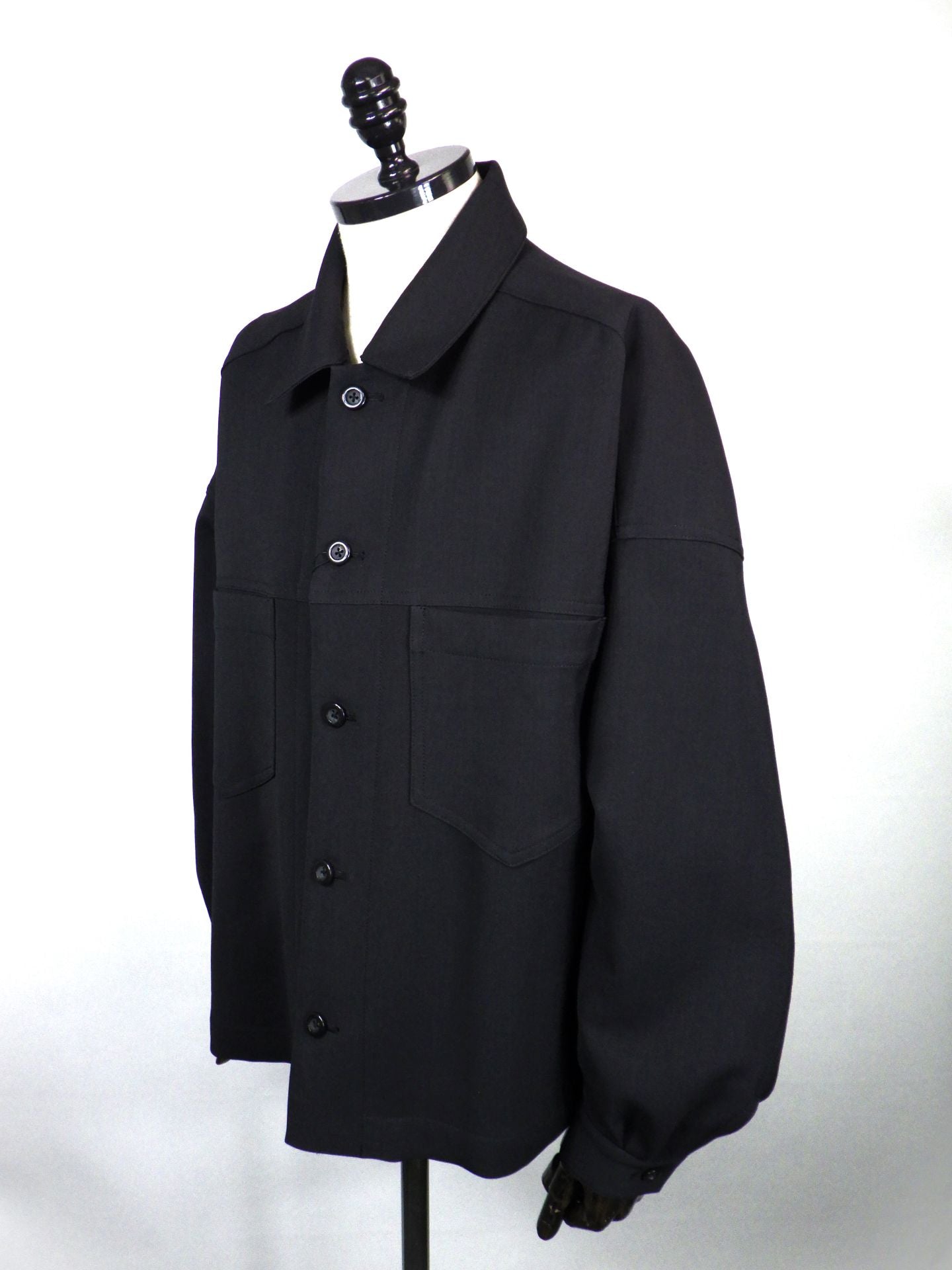 UJOH　クロップドボックスブルゾン　U732-Y50-900