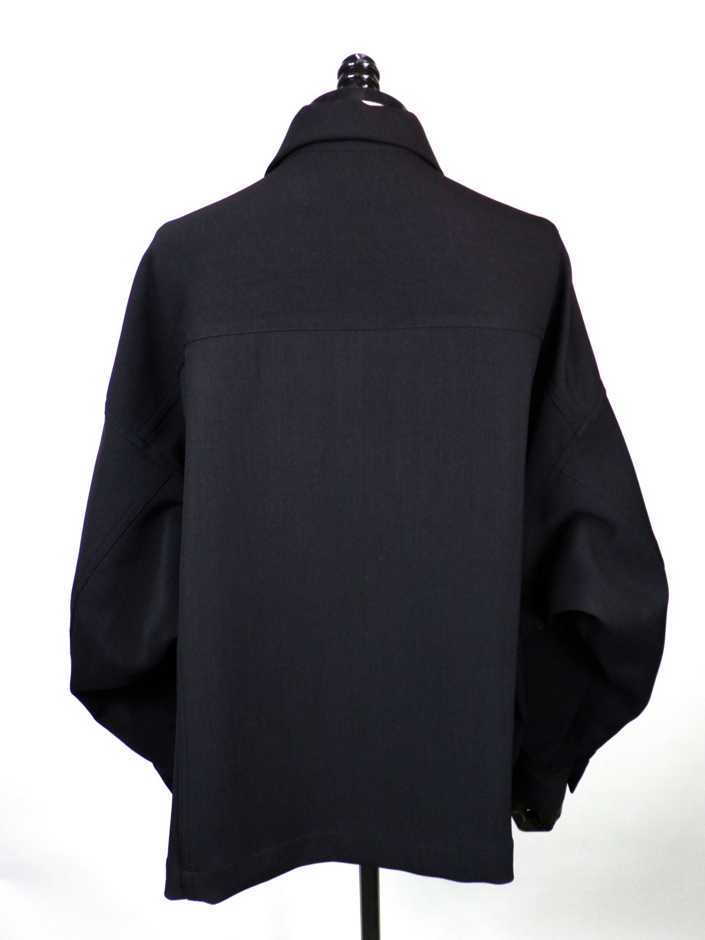 UJOH　クロップドボックスブルゾン　U732-Y50-900