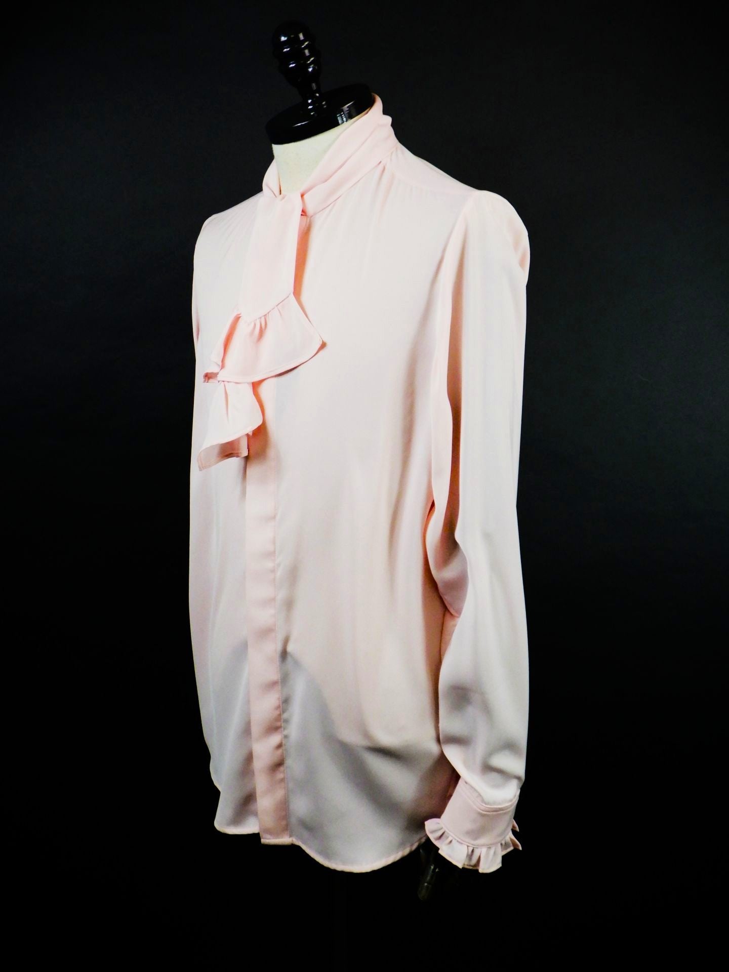 SOS TE NUTO　フリルスカーフネックシャツ　2616Z12