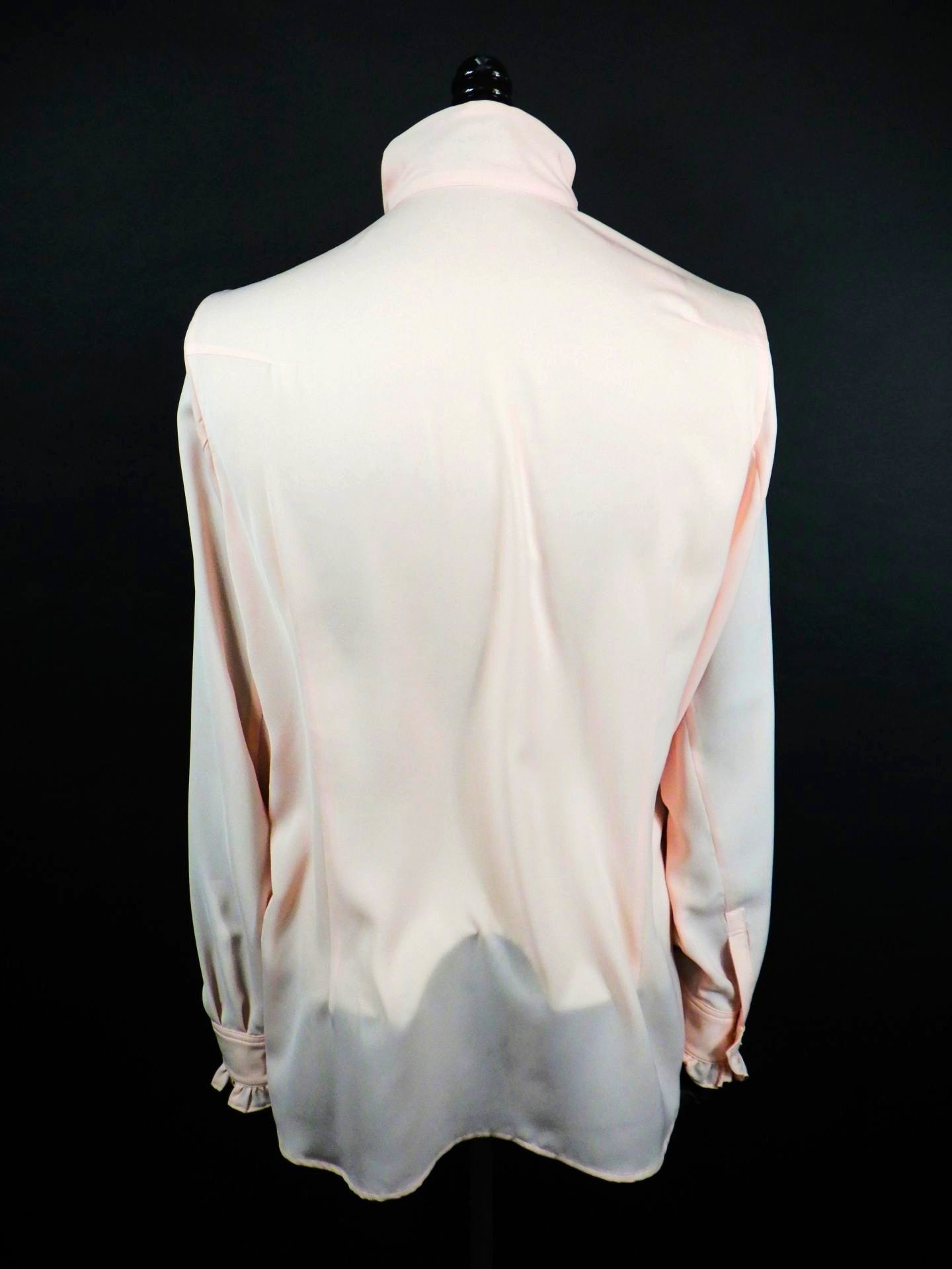 SOS TE NUTO　フリルスカーフネックシャツ　2616Z12