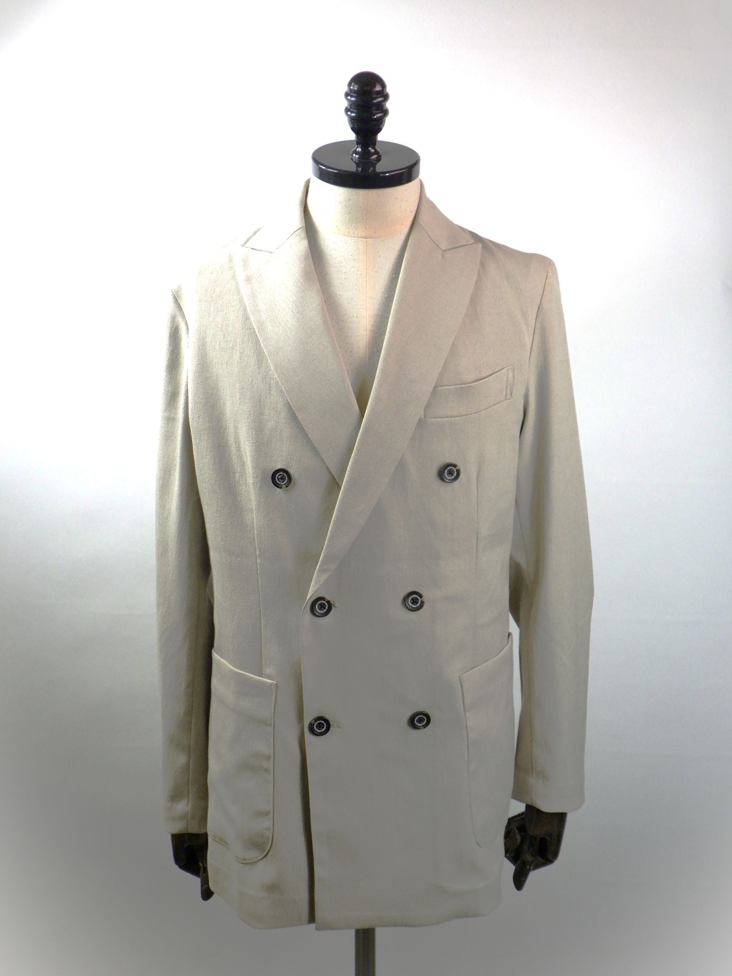 1PIU1UGUALE3 RELAX　リネンブレンドダブルピークドジャケット　USO-26008-BEG