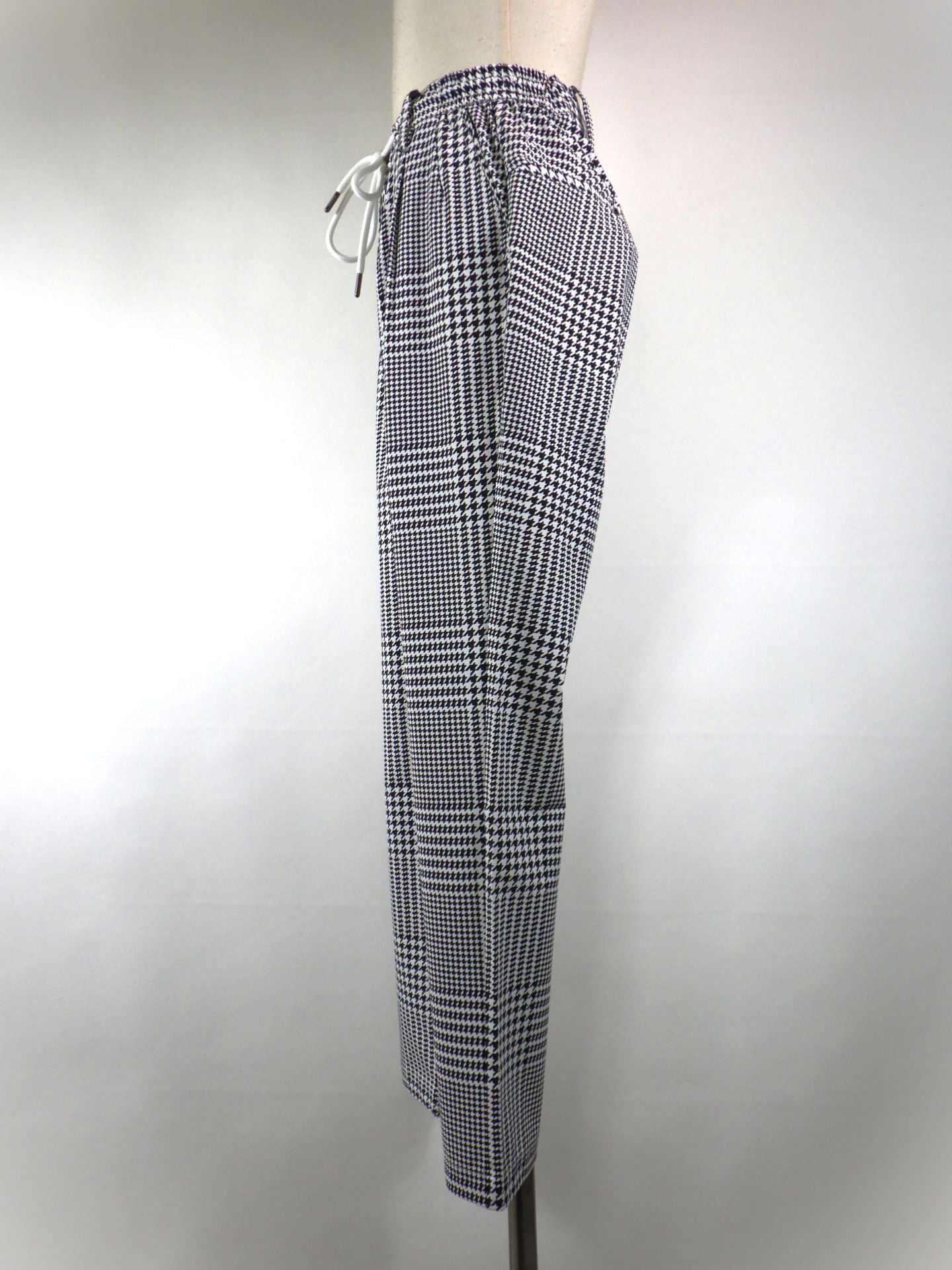 1PIU1UGUALE3 RELAX　接触冷感グレンチェックナイロンスラックス　USB-26062-WH×BK