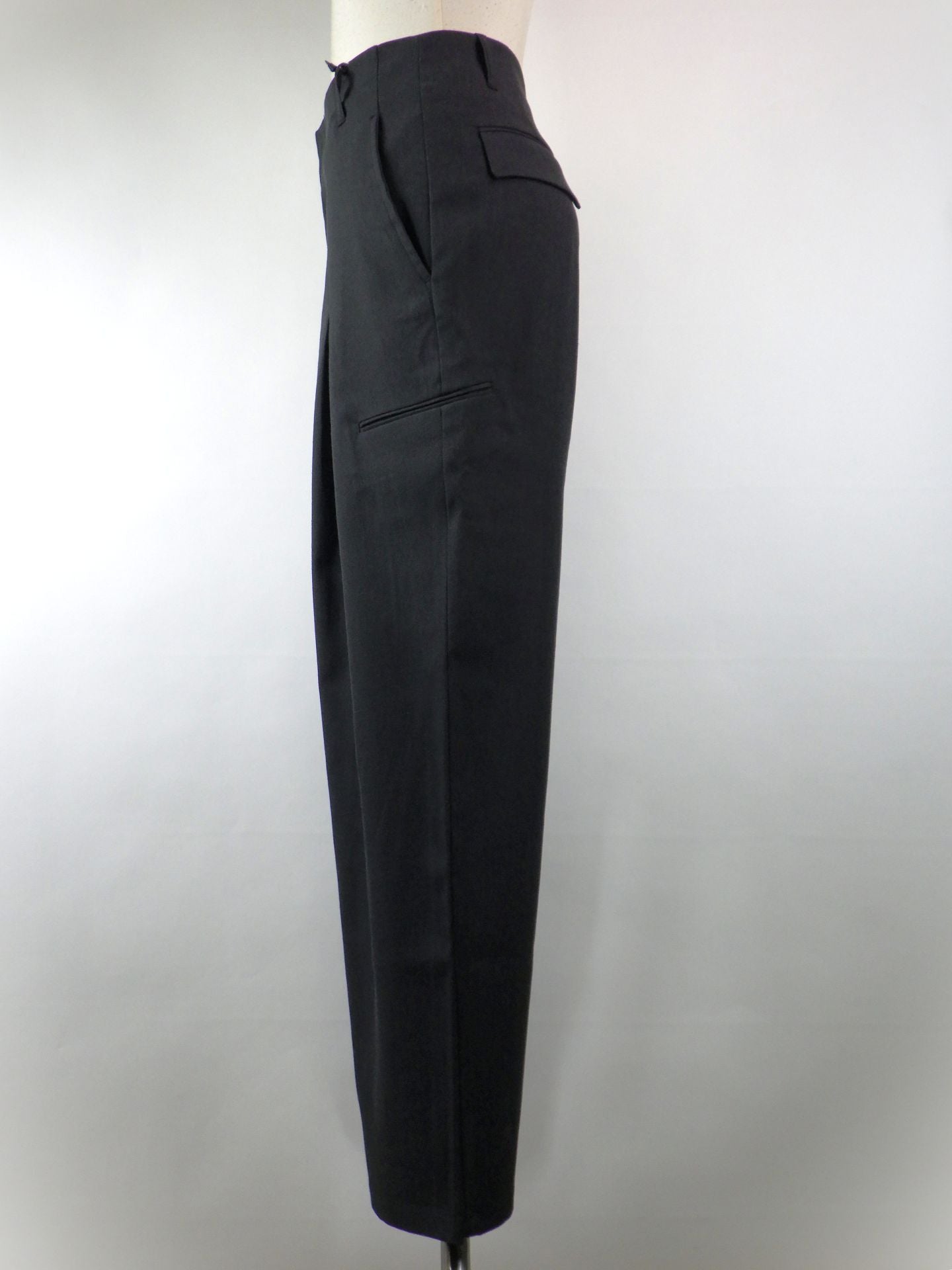 1PIU1UGUALE3 RELAX　リネンブレンドディープタックワイドパンツ　USB-26008-BK