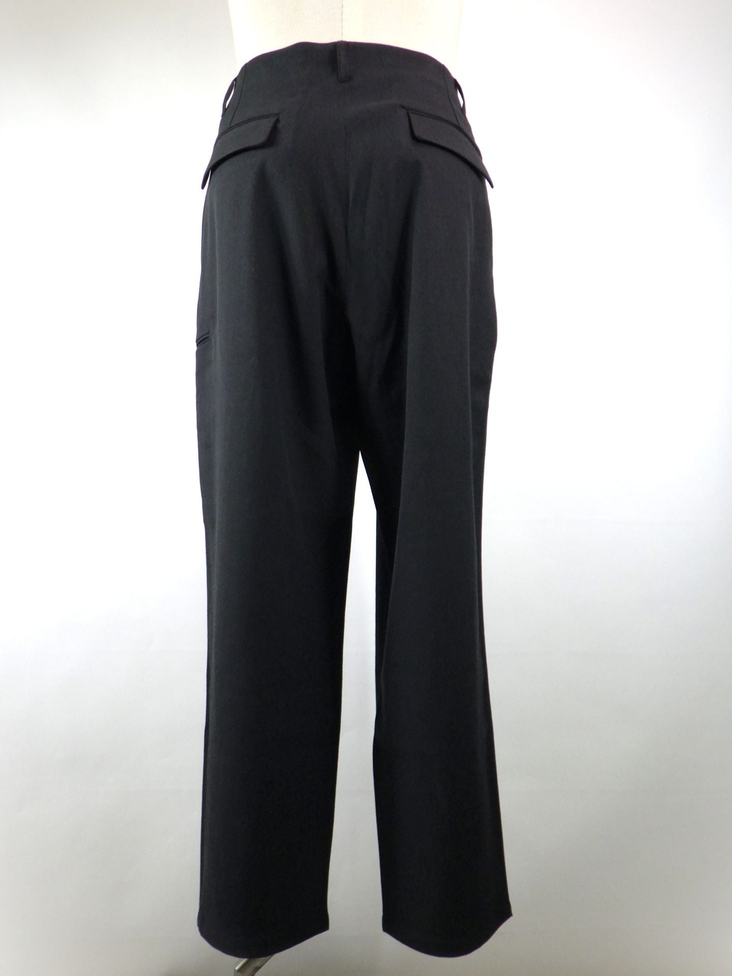 1PIU1UGUALE3 RELAX　リネンブレンドディープタックワイドパンツ　USB-26008-BK