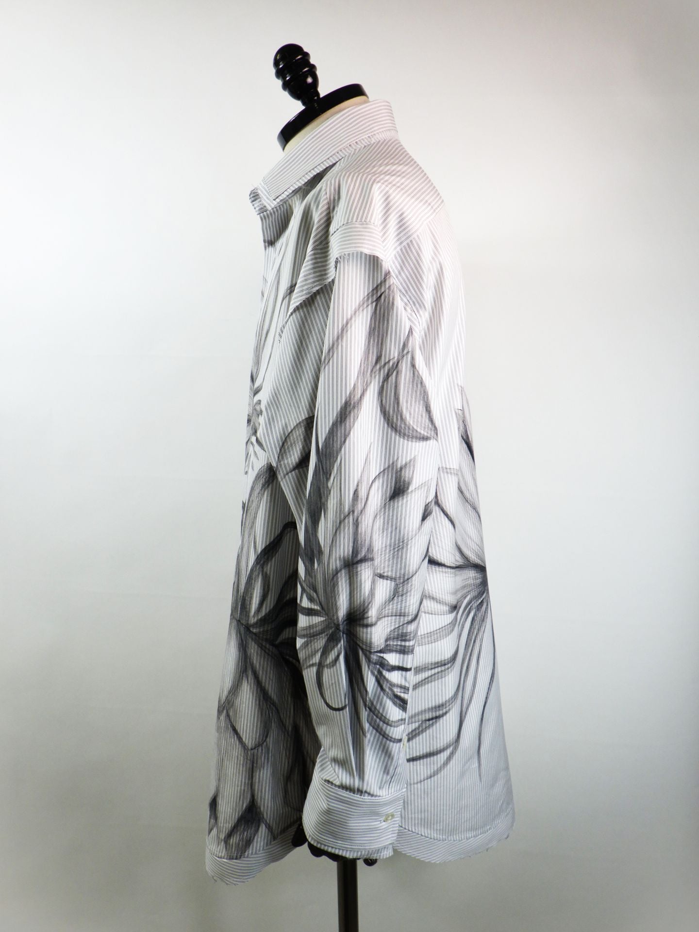 disemBySiik　ドローインググラフィックシャツ-ゲッカビジン-　26SS21-WHT
