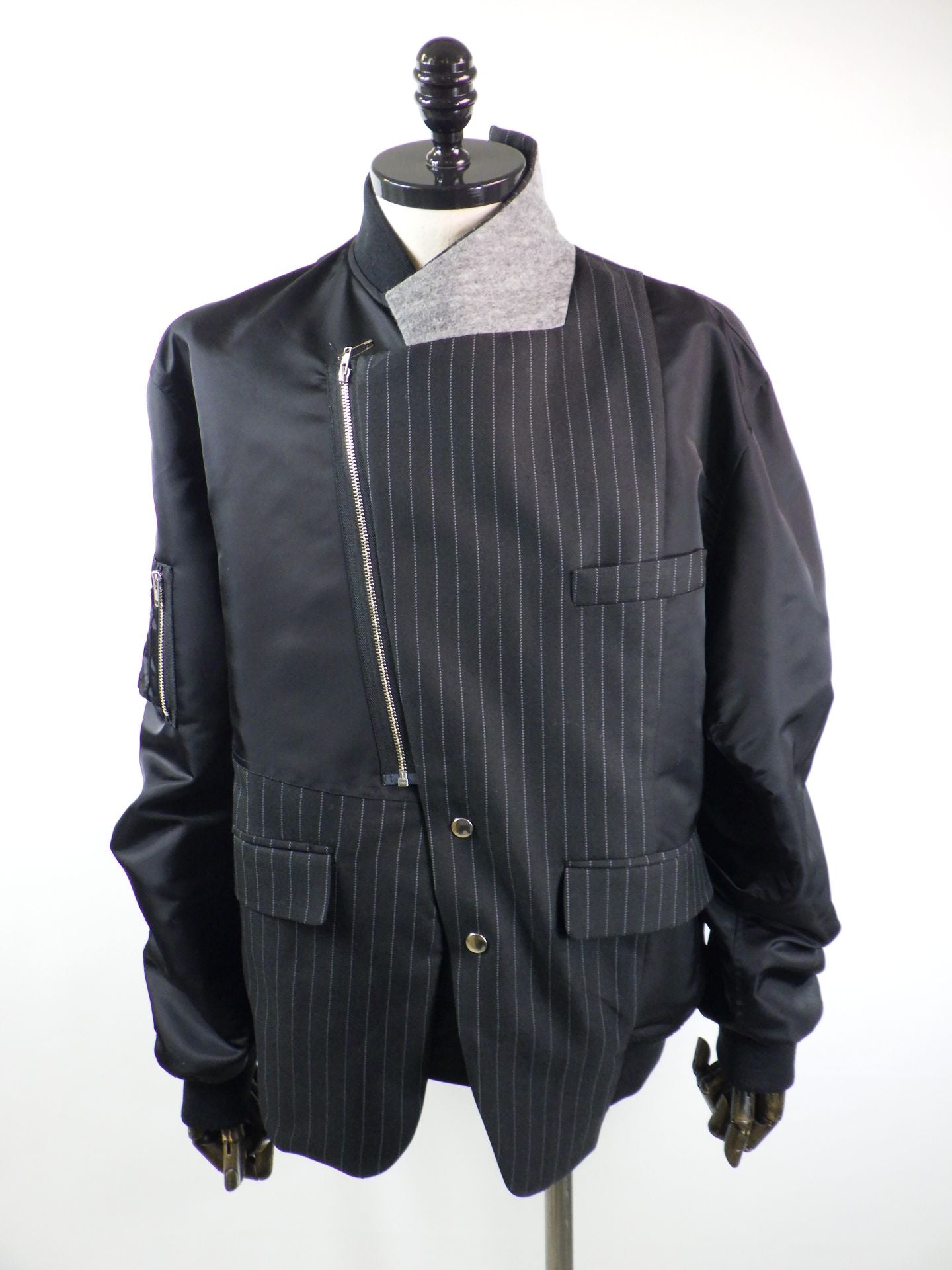 disemBySiik　アシンメトリースイッチブルゾン　26SS12
