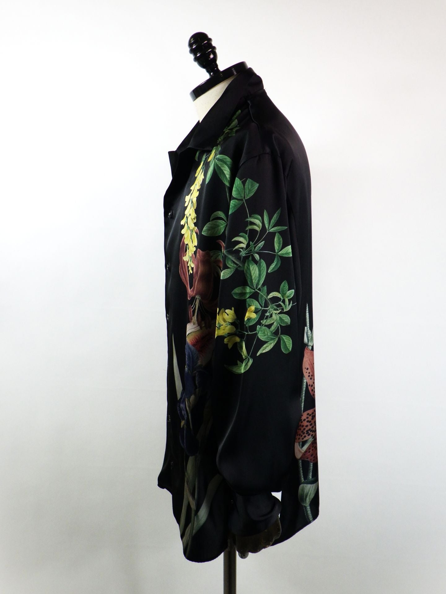 disemBySiik　グラフィックサテンシャツ　26SS23-BK