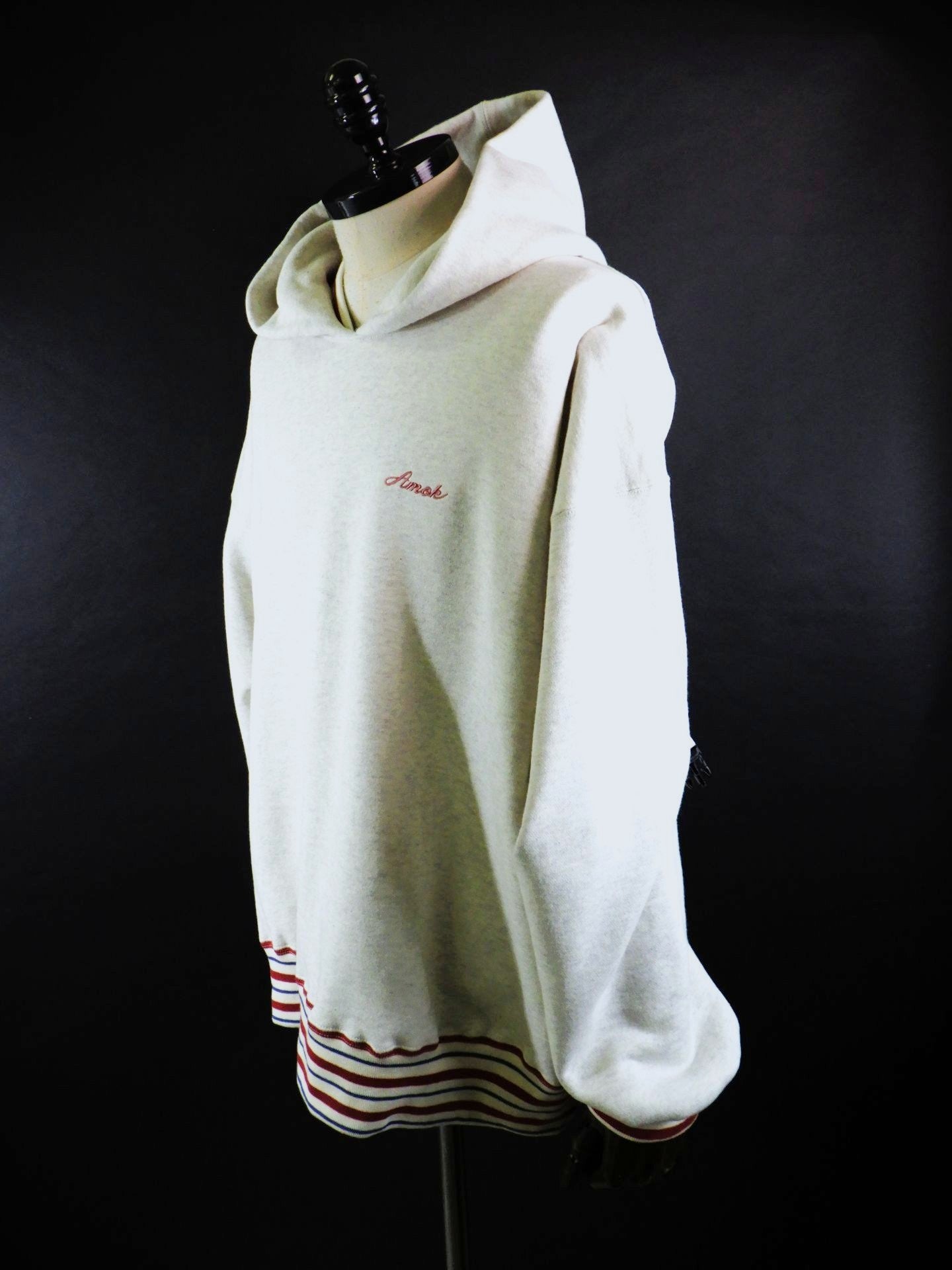 amok　ネッククロススウェットシャツ　261036-WHT