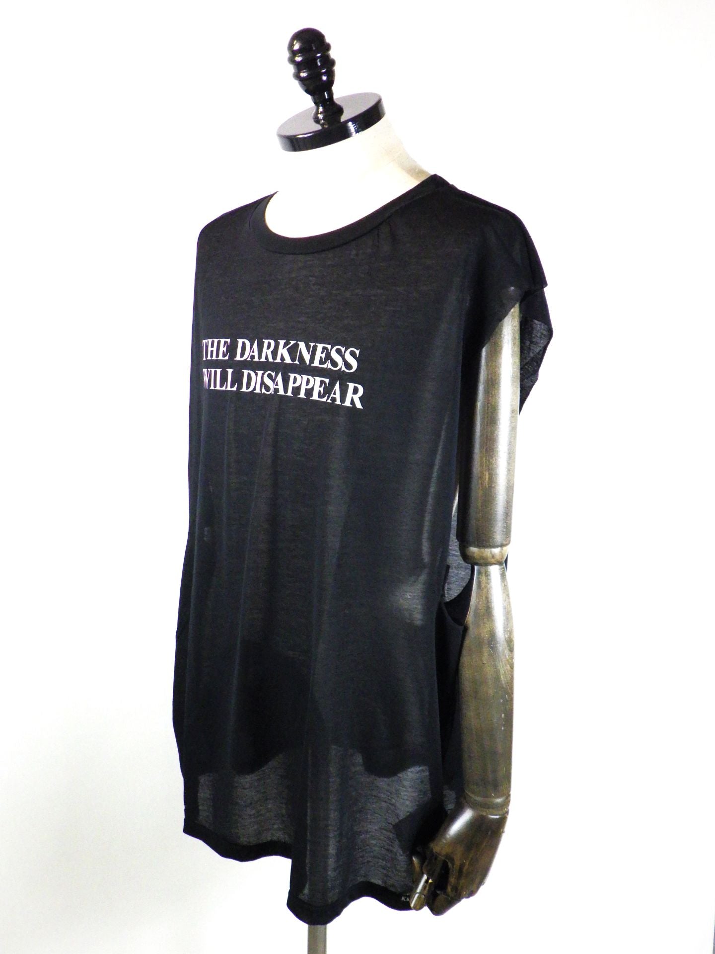 KAMIYA　タイポグラフィプリントシアージャージ―スリーブレスT-シャツ　G16TS082-BK