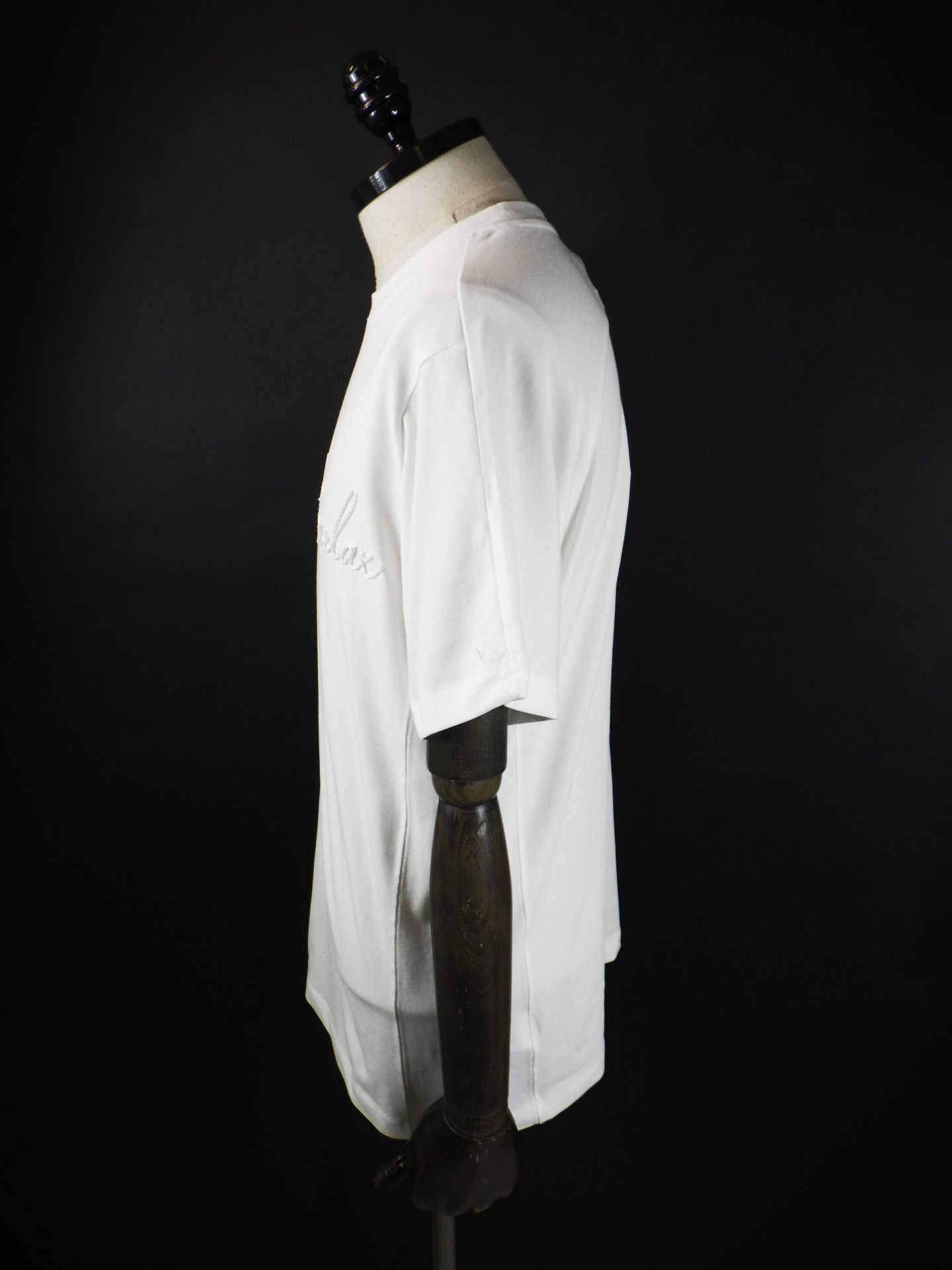 1PIU1UGUALE3 RELAX　ロープ刺繍ロゴ半袖Tシャツ　UST-26076-WH