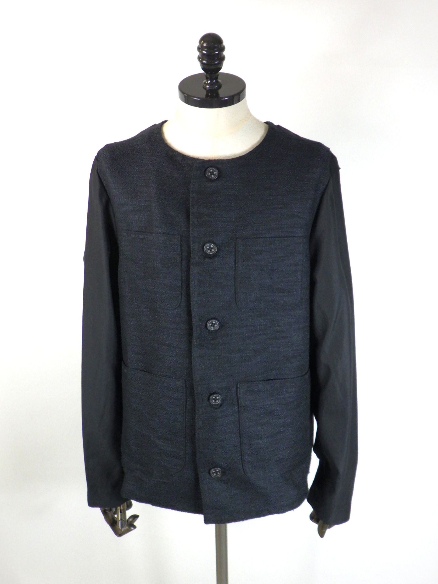 amok　バックトゥフロントブルゾン　261044