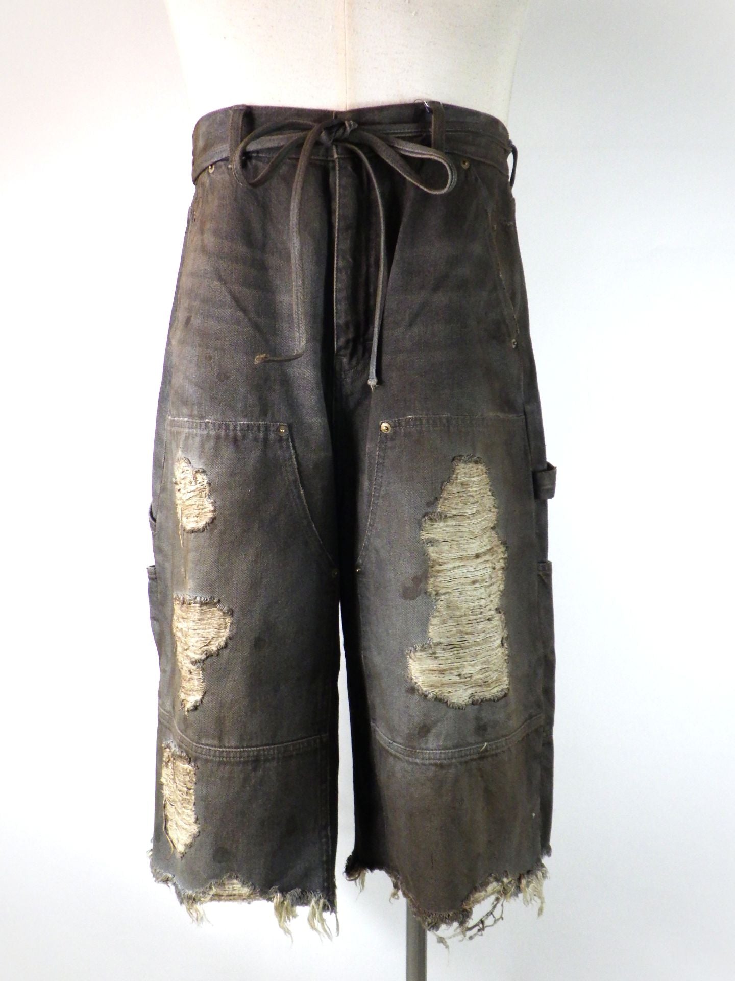 DISCOVERED　ダブルニーデニムショーツ　DC-SS26-PT-01-BK