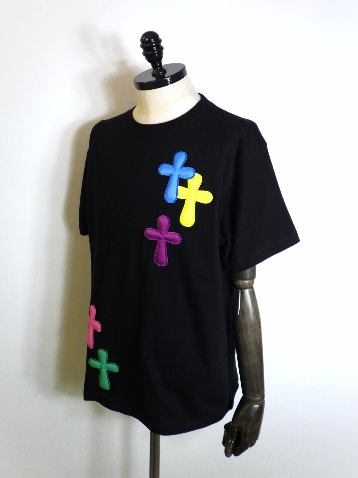 STUD MUFFIN　コットン天竺クロスパフワッペンSSシャツ　614-02885-BK×MLT