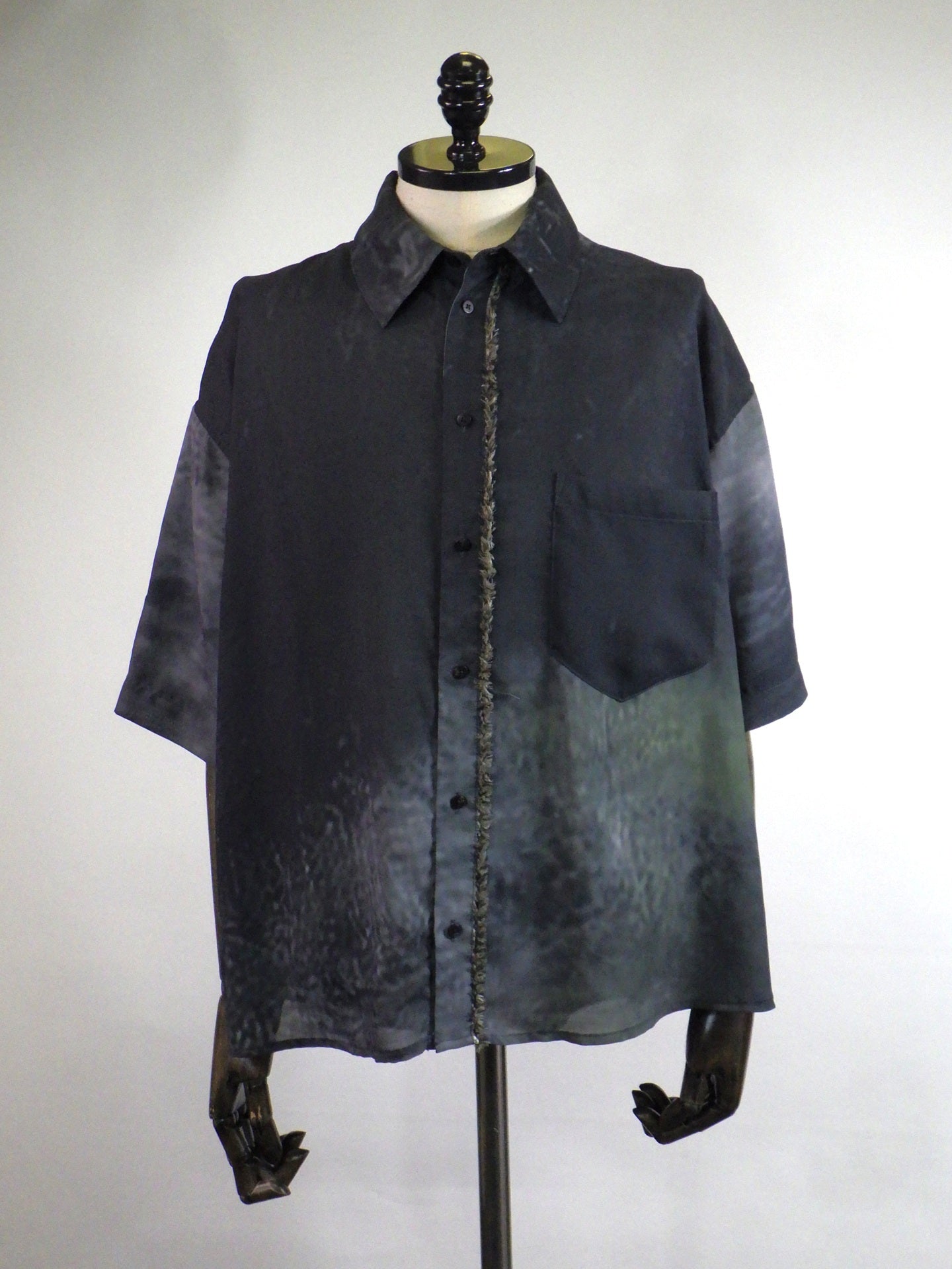 Licht Bestreben　オリジナルグラフィックショートスリーブコンパクトシャツ　LB26SS-SH08-KWN