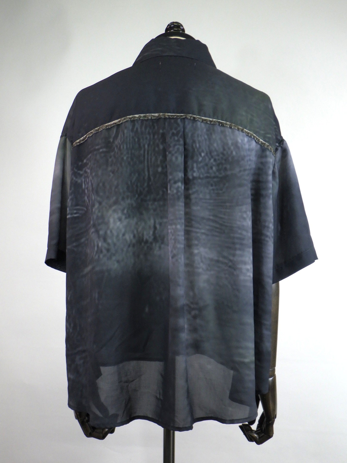 Licht Bestreben　オリジナルグラフィックショートスリーブコンパクトシャツ　LB26SS-SH08-KWN