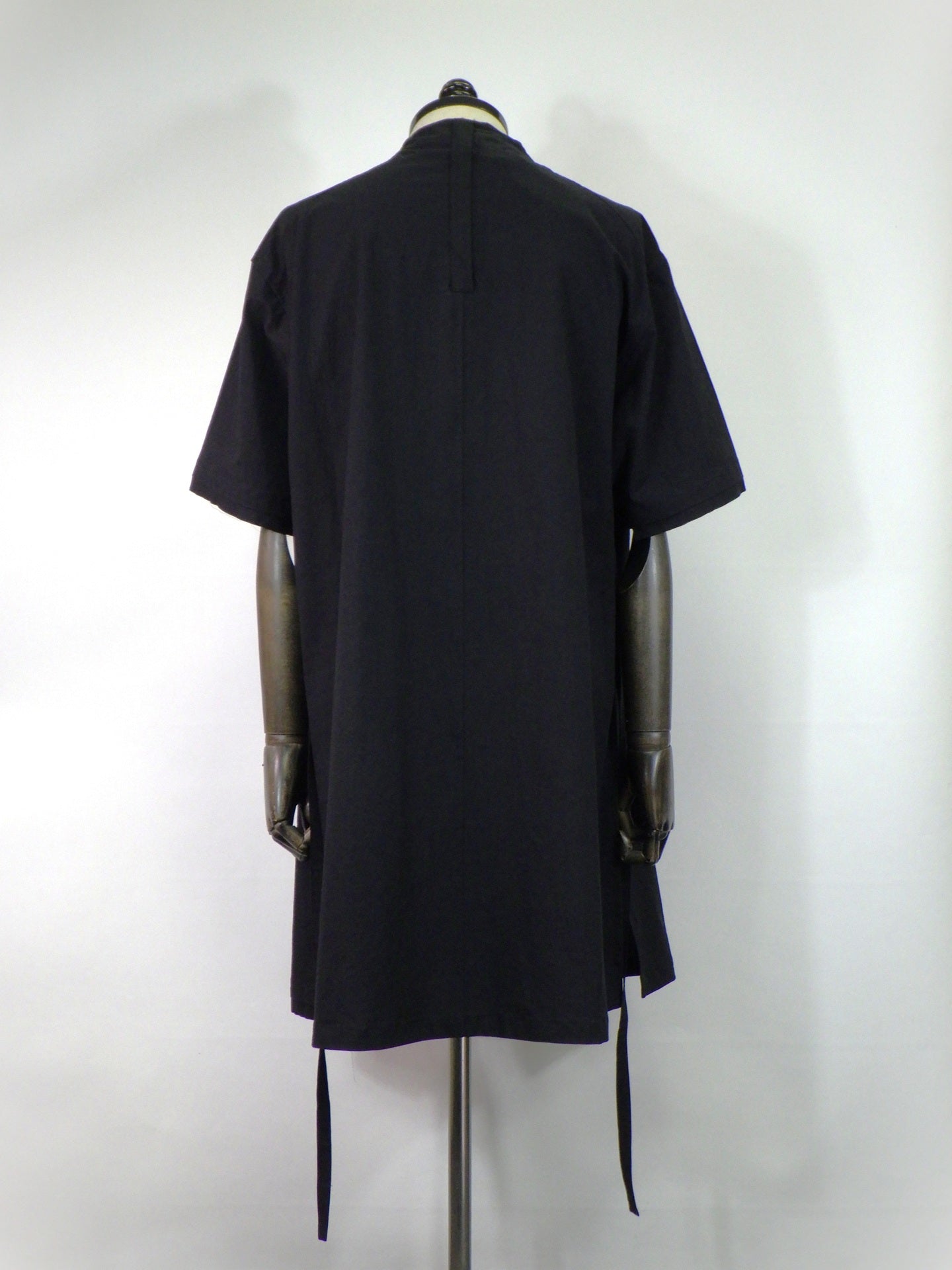 prasthana　strings raw edge s/s shirt　P-2201001-BK