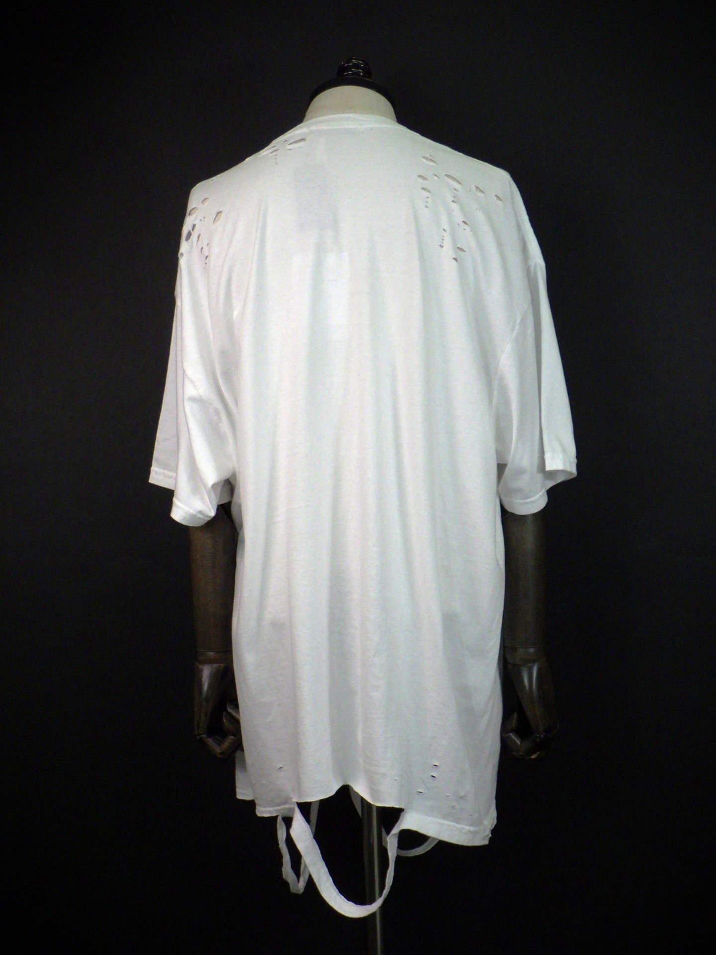 WIZZARD　ディストレスドグラフィックTシャツ　W26SS-GC050-WHT